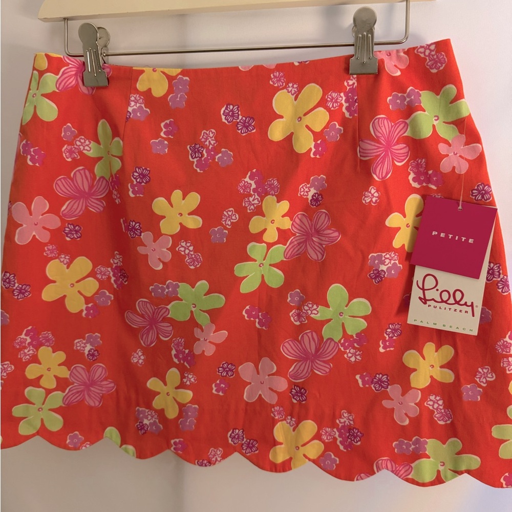 Lily Pulitzer skirt size 10P. New with tags.